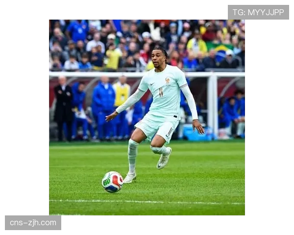 法国2-1力克巴西友谊赛，姆巴佩破门于帕梅卡诺染红